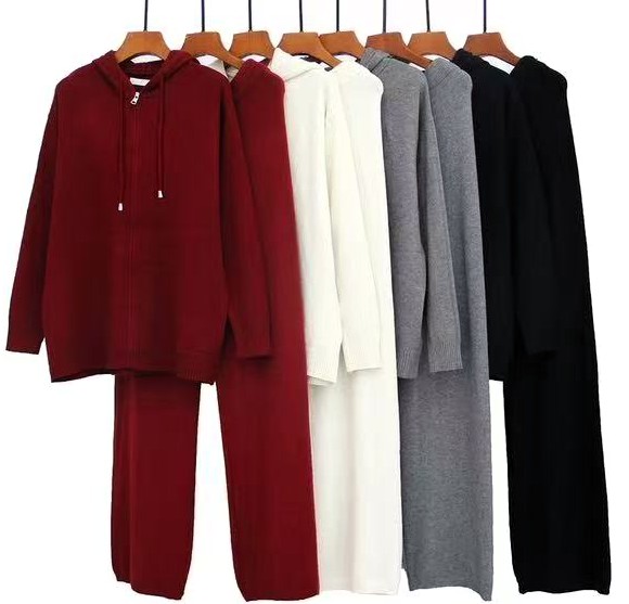 LB new fashion GmbH & Co KG - DOB, Accessoires, Young Fashion, Big Sizes - Eschborn