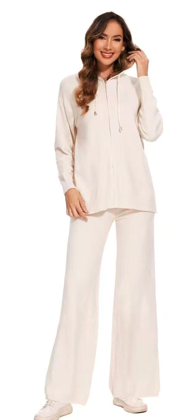 LB new fashion GmbH & Co KG - DOB, Accessoires, Young Fashion, Big Sizes - Eschborn