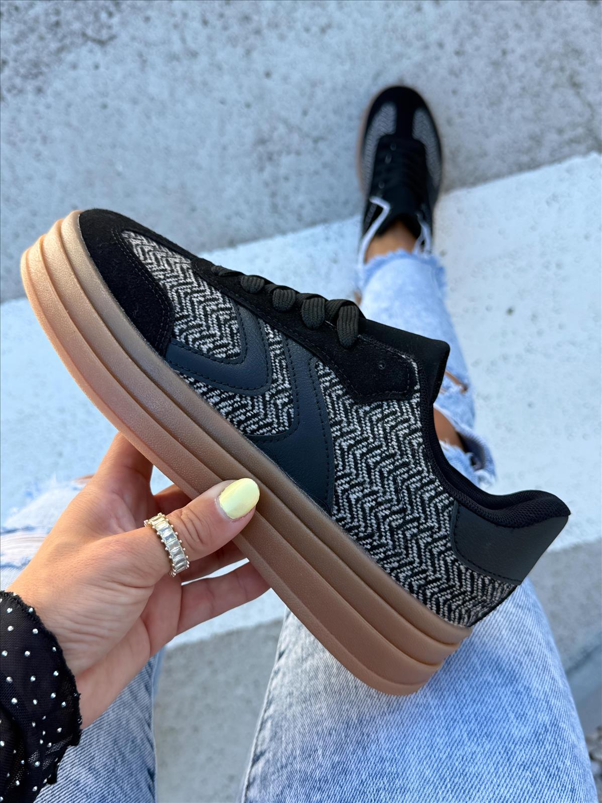 efashion s.r.o. - DOB;Accesoires;Schuhe;Young Fashion - Medvedov