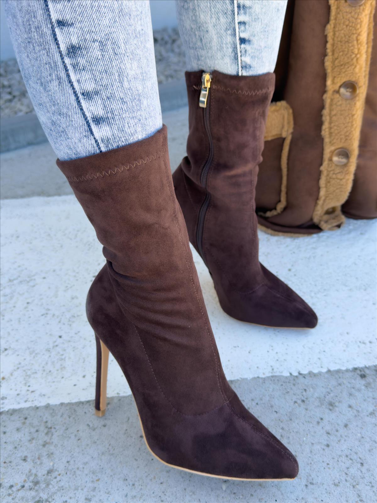 efashion s.r.o. - DOB;Accesoires;Schuhe;Young Fashion - Medvedov