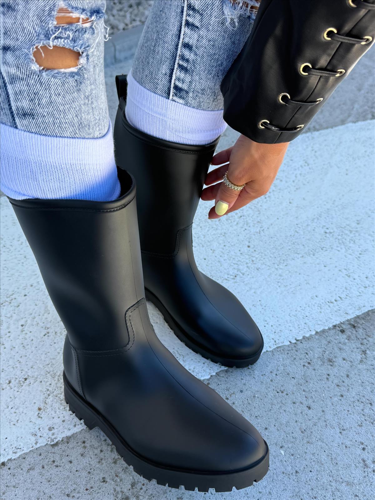 efashion s.r.o. - DOB;Accesoires;Schuhe;Young Fashion - Medvedov