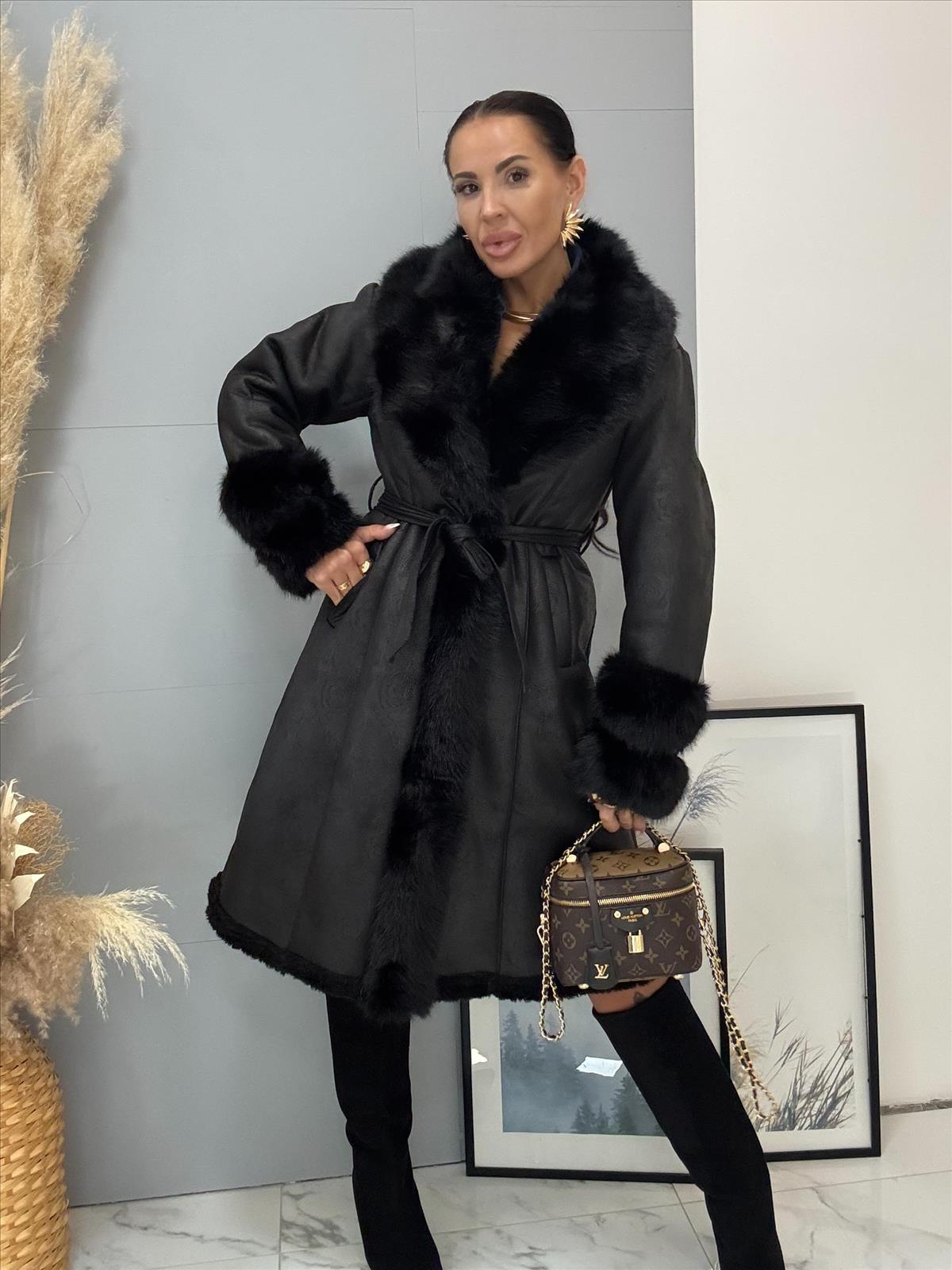 efashion s.r.o. - DOB;Accesoires;Schuhe;Young Fashion - Medvedov