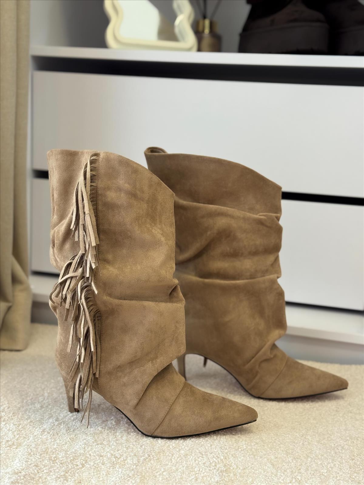 efashion s.r.o. - DOB;Accesoires;Schuhe;Young Fashion - Medvedov