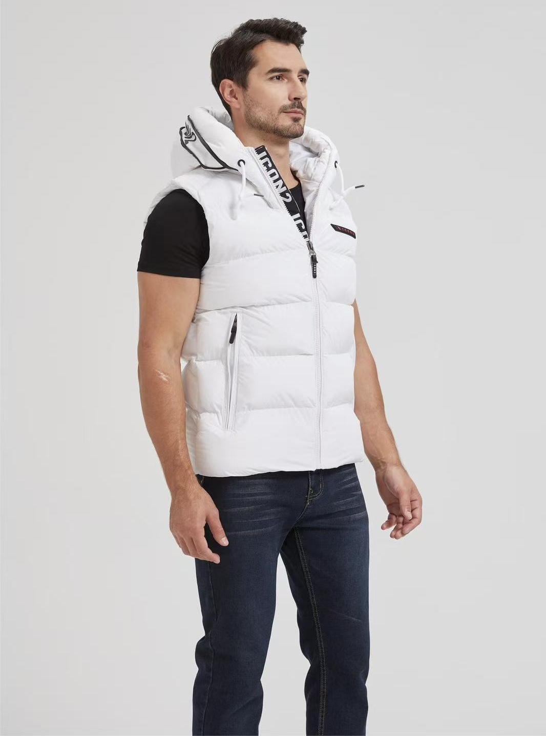 K&M Jeans GmbH - Damen & Herren Fashion