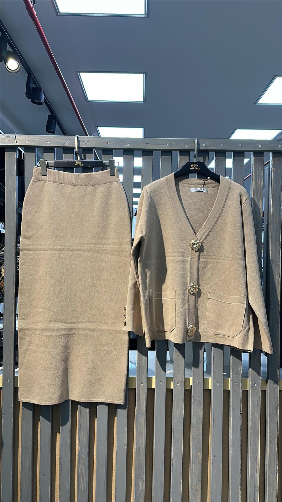Yoken GmbH - Young Fashion Damenbekleidung