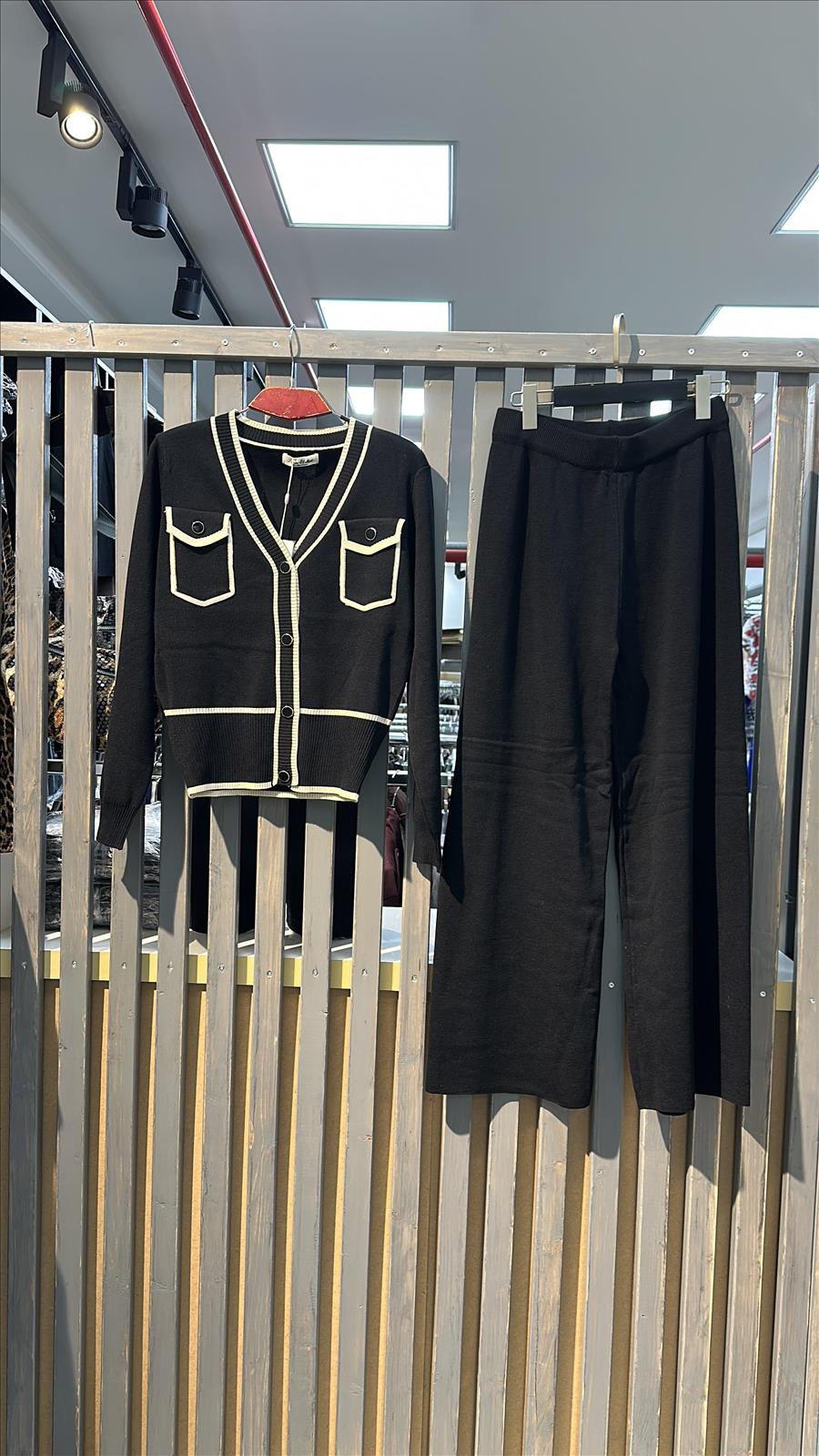 Yoken GmbH - Young Fashion Damenbekleidung