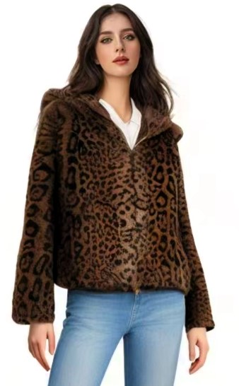 LB new fashion GmbH & Co KG - DOB, Accessoires, Young Fashion, Big Sizes - Eschborn
