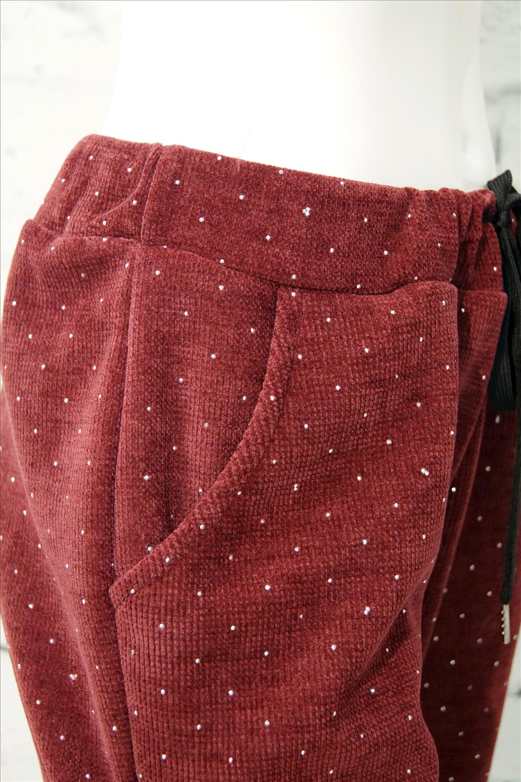 Bhatti Mode GmbH - Young fashion, DOB - Blusen, Hosen Jacken, Jeans, Kleider, Pullover etc.