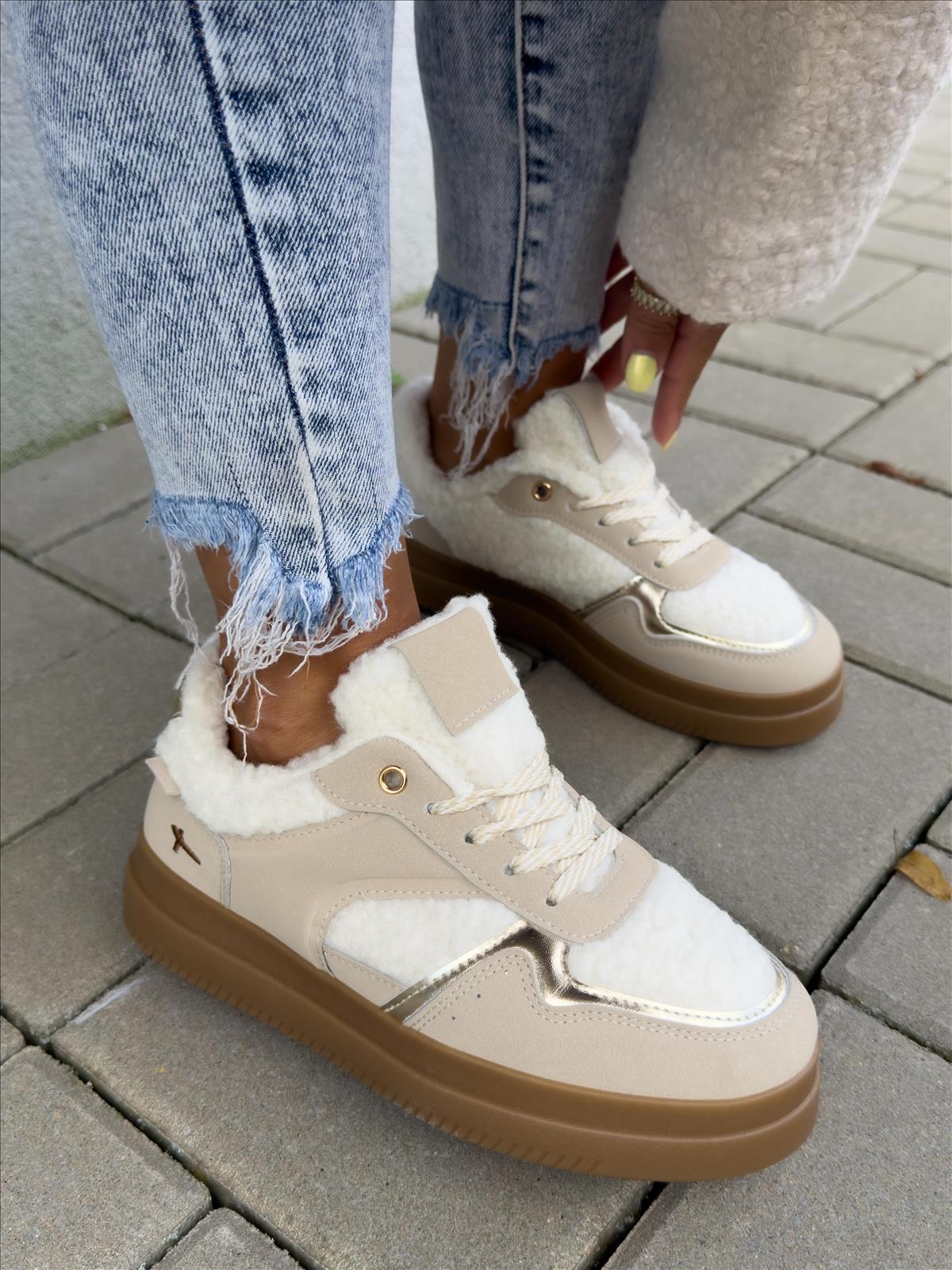 efashion s.r.o. - DOB;Accesoires;Schuhe;Young Fashion - Medvedov