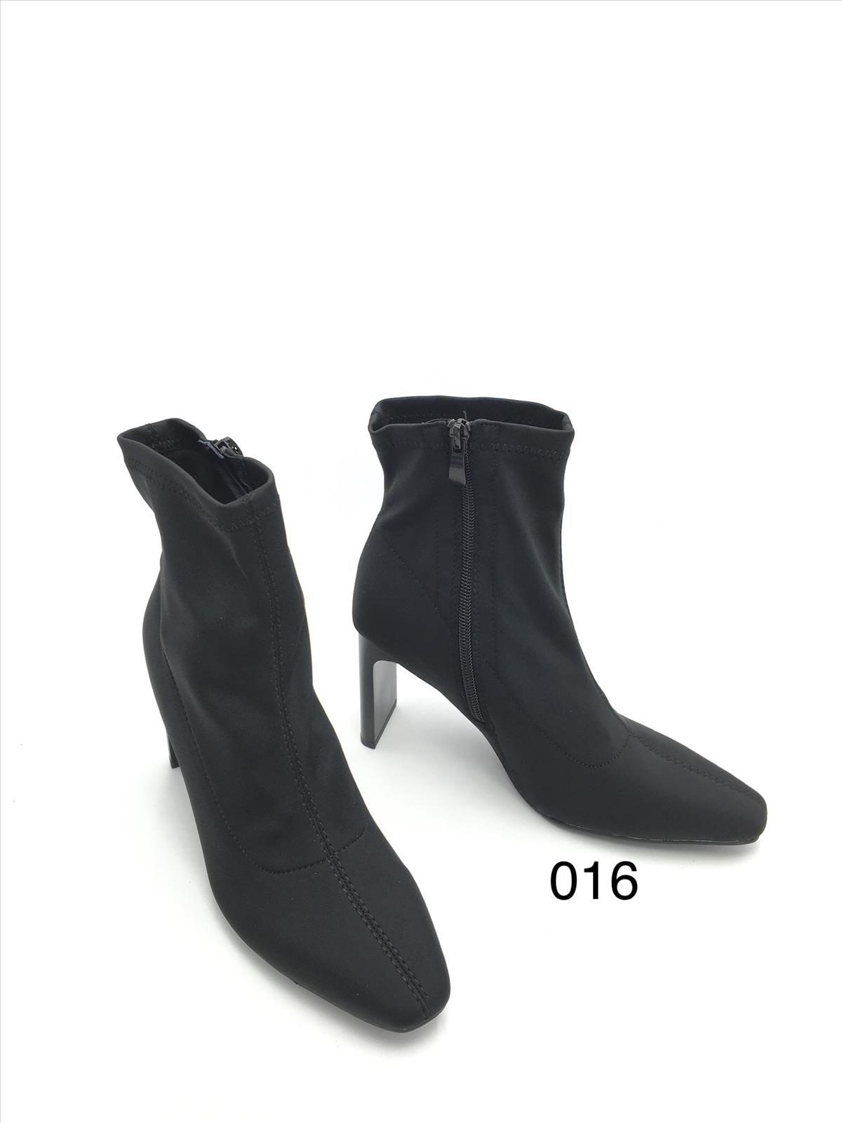 King Dragon Trade Development GmbH - Lucky Shoes