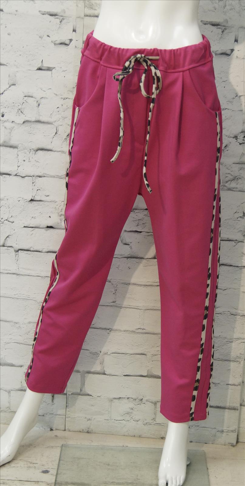 Bhatti Mode GmbH - Young fashion, DOB - Blusen, Hosen Jacken, Jeans, Kleider, Pullover etc.