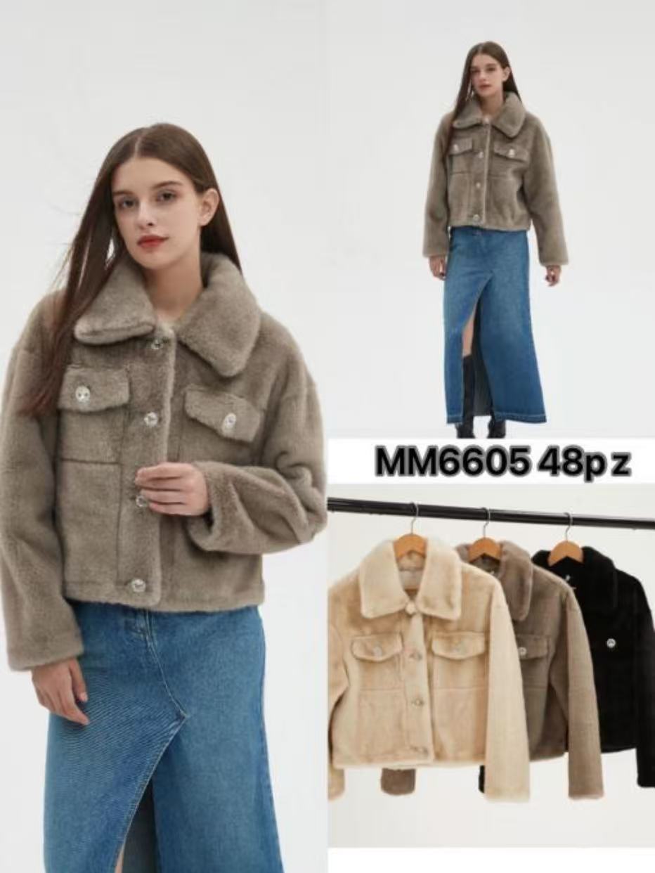 Miss Furs GmbH - MISS FURS Damenmode - Accessoires, Sportswear, Jeans, Tops, Bags
