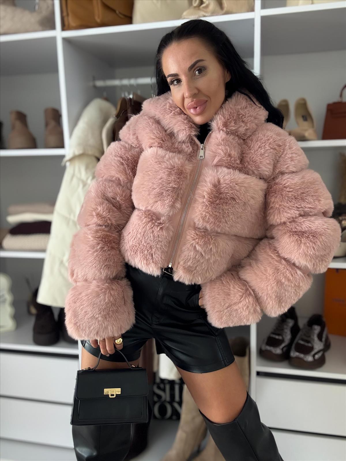 efashion s.r.o. - DOB;Accesoires;Schuhe;Young Fashion - Medvedov