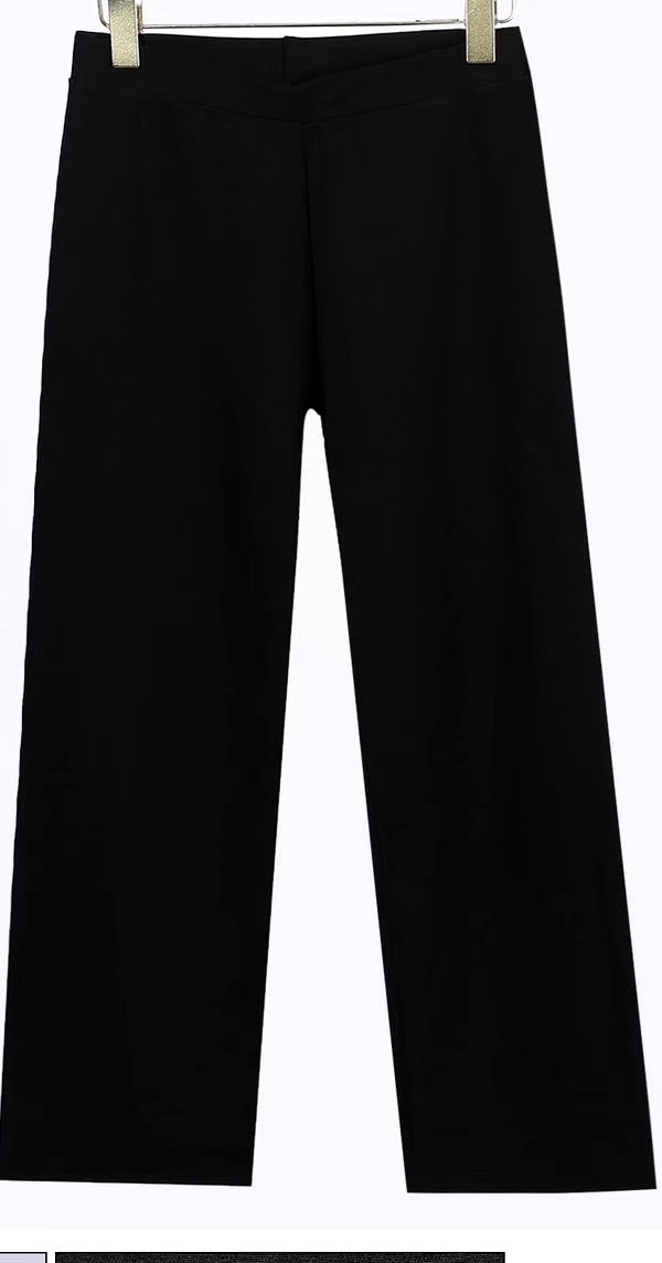 LB new fashion GmbH & Co KG - DOB, Accessoires, Young Fashion, Big Sizes - Eschborn